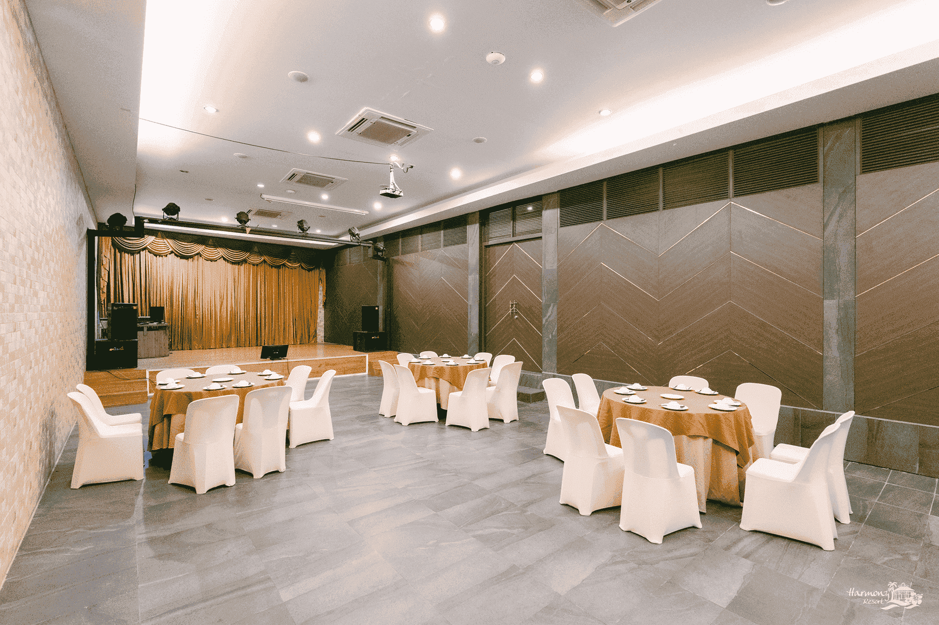 Meeting Room S